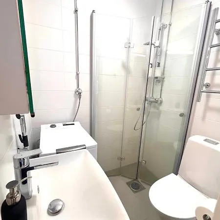 Apartment Quiet Renovated Studio- Tram To The Center