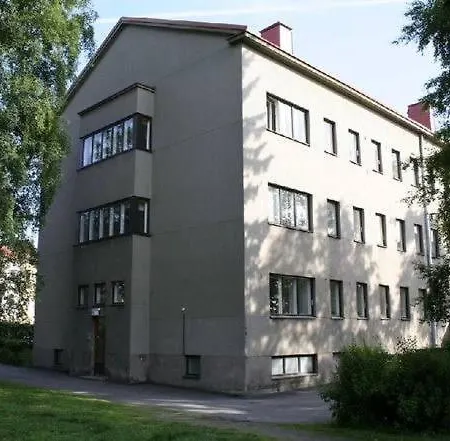 Apartment Quiet Renovated Studio- Tram To The Center Helsinki