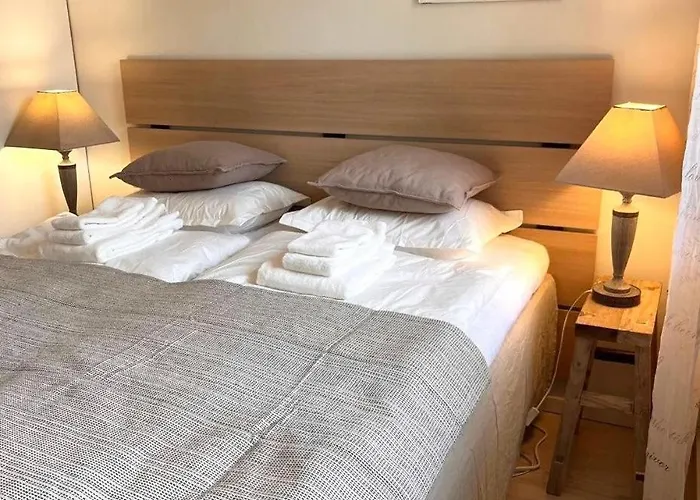 Apartment Quiet Renovated Studio- Tram To The Center Helsinki